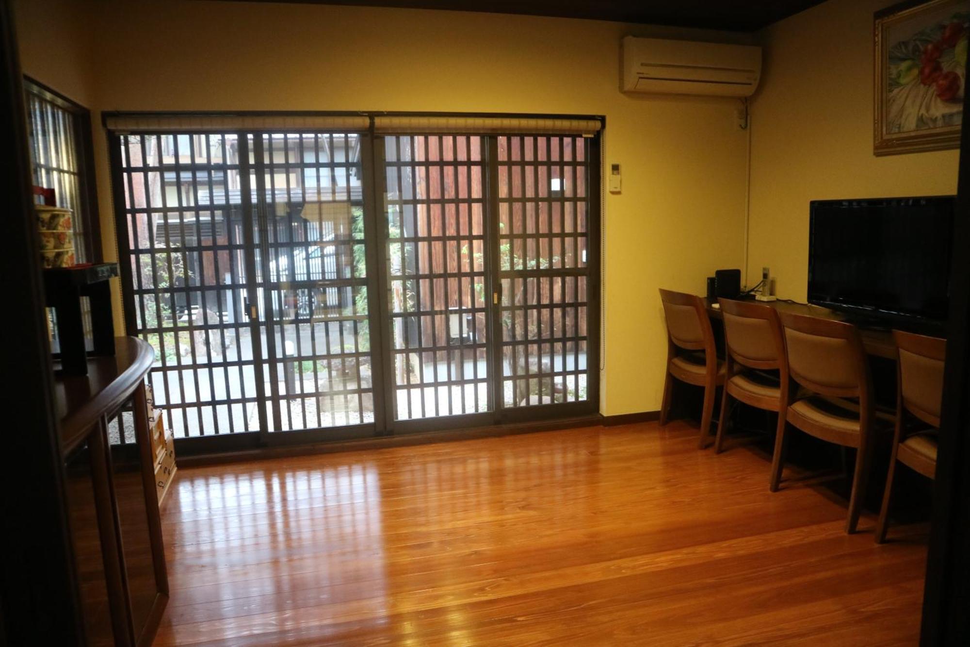 Yoshiki Stay Hida Phòng bức ảnh