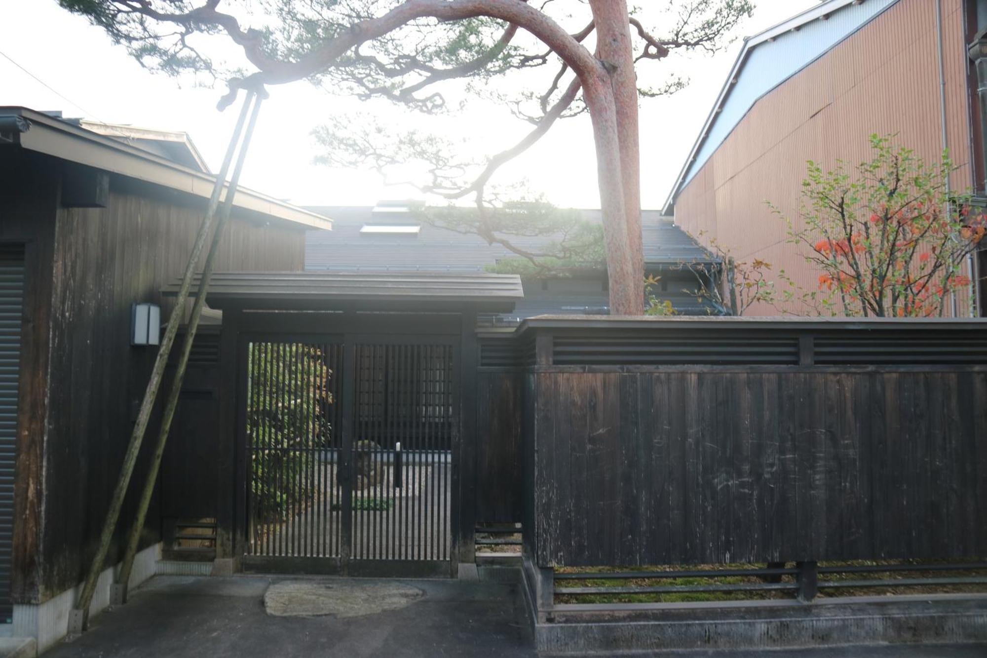 Yoshiki Stay Hida Phòng bức ảnh