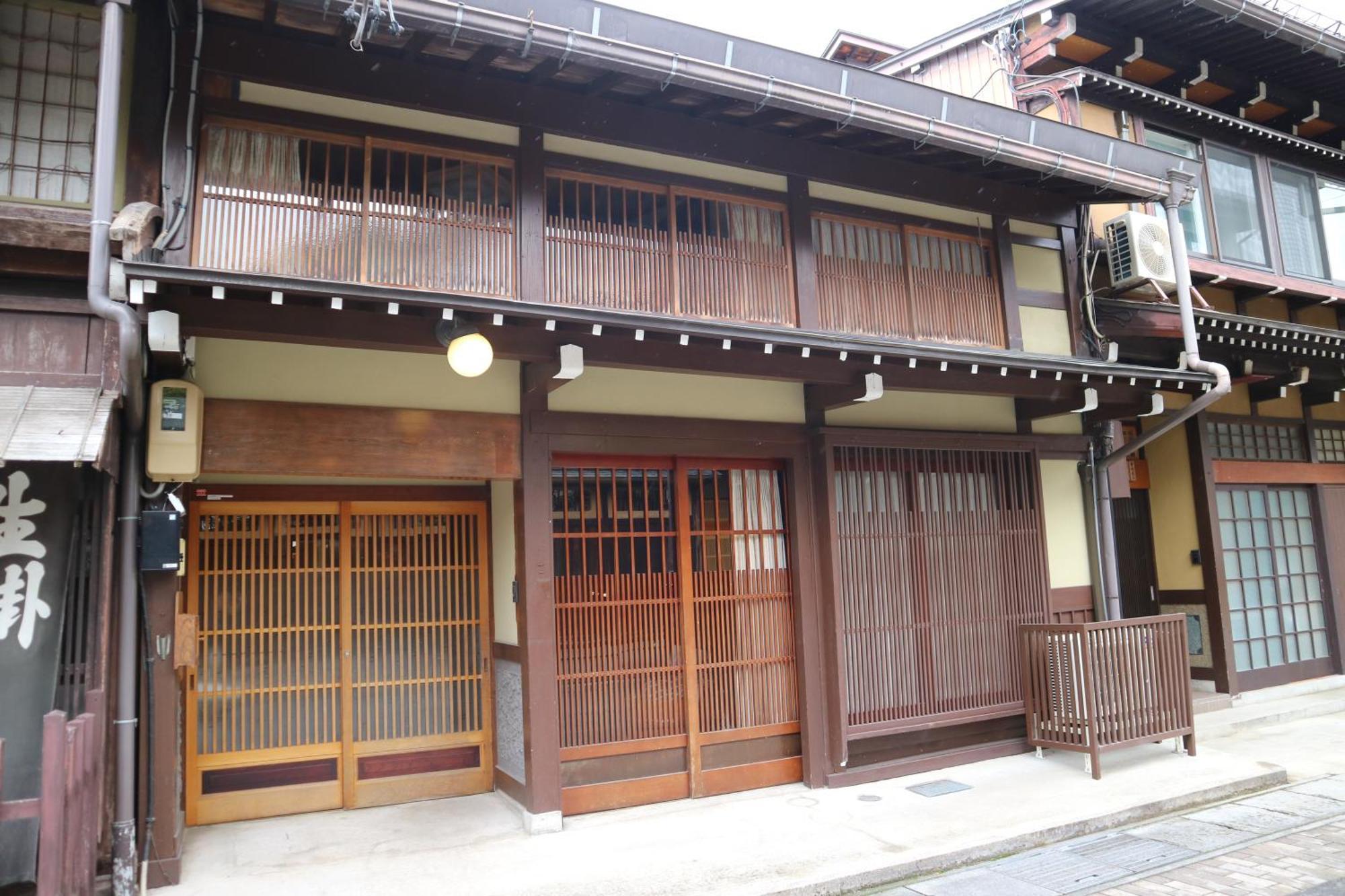 Yoshiki Stay Hida Phòng bức ảnh